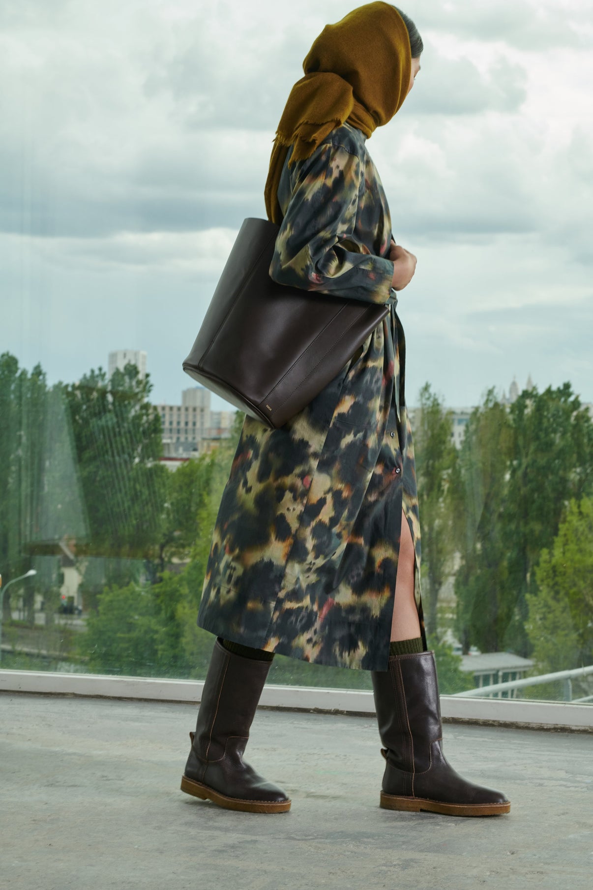 VEENA DRESS vue 3